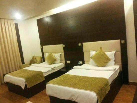 Fabhotel Idea Inn آغْرا المظهر الخارجي الصورة